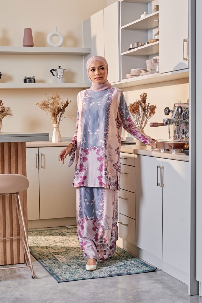 Eindah Kurung in Kencana